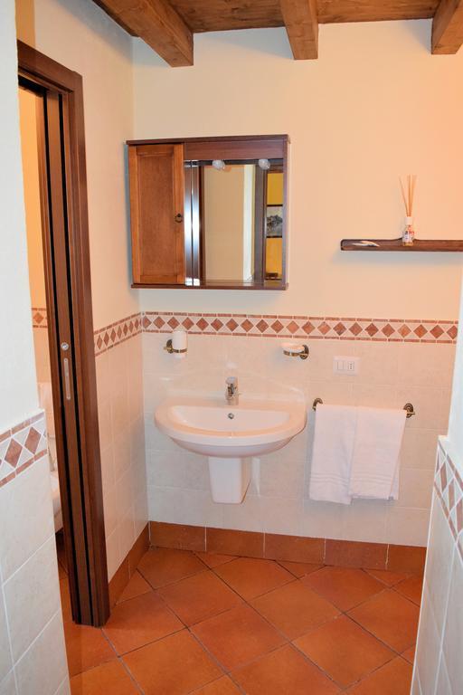 Corte Certosina Trezzano sul Naviglio Room photo