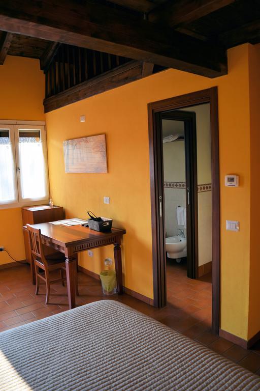 Corte Certosina Trezzano sul Naviglio Room photo